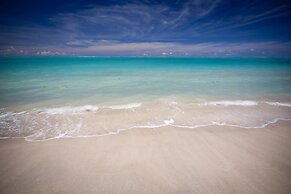 Vaiula Beach Fales