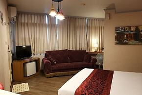 Guan Lun Hotel