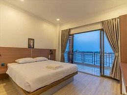 4 Rivers Hotel