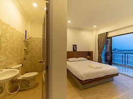 4 Rivers Hotel
