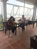 4 Rivers Hotel