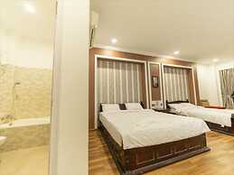 4 Rivers Hotel