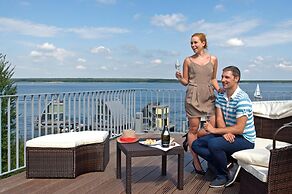 Open-Water-Resort