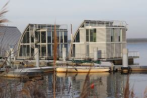 Open-Water-Resort