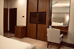 Sunset Suites