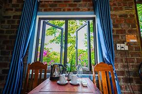 Funny Monkeys Homestay
