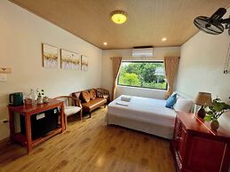 Funny Monkeys Homestay