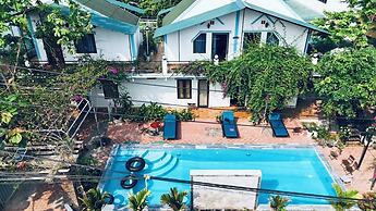 Funny Monkeys Homestay