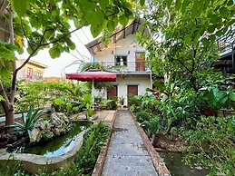 Funny Monkeys Homestay