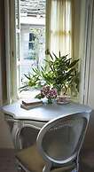 Amaryllis Boutique Guest House