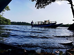 Thaaru Guest