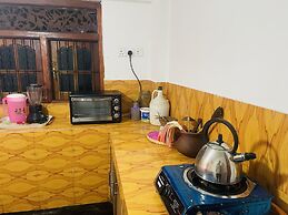 Thaaru Guest