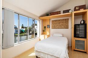Admiralty B&B