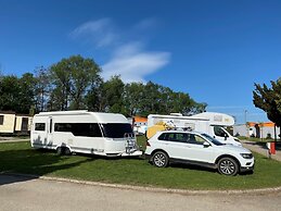 Hotel & Restaurant Resort Barca  - Campsite