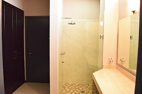 Marina Suites