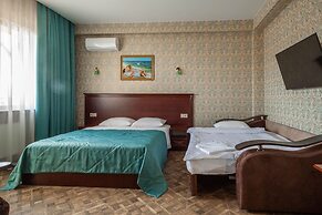 Karap Hotel