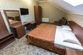 Karap Hotel