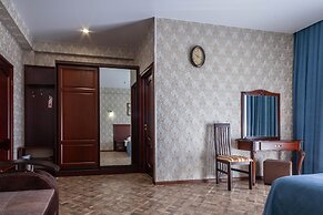Karap Hotel