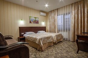 Karap Hotel