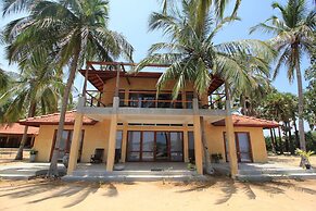 Kitelantis Hotel and Resort
