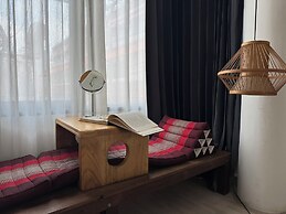 YOLO Bangkok Boutique Hotel