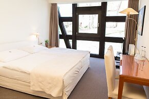 Meyers Hotel