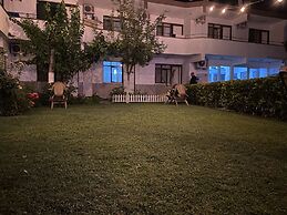 Sunrise Aya Hotel