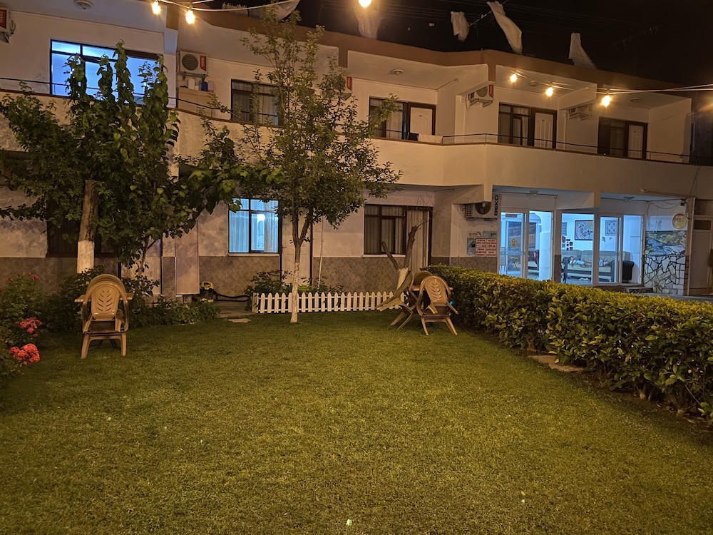 Sunrise Aya Hotel