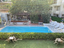 Sunrise Aya Hotel