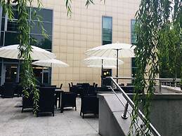 Metropolo by Golden Tulip