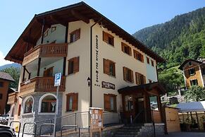 Hotel Ristorante Valle Del Bitto