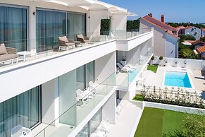 Demar Residence