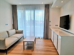 Demar Residence