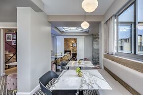 The Pinnacle Athens
