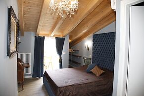 Juliet's Nest