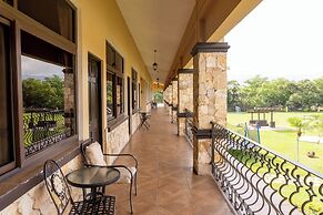 Grand Caporal Hotel