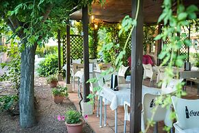 Hostal Restaurante Rijujama