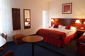 Hotel Grand