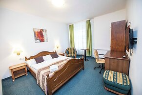 Hotel Grand