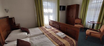 Hotel Grand