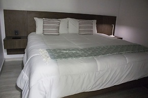 Los Laureles Hotel & Centro de Convenciones