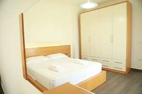 Sunrise Luxury Apartments