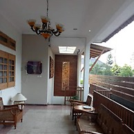 Helena Guest House