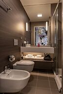 Moxy Edinburgh Airport