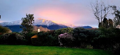 Te Mahuru Retreat