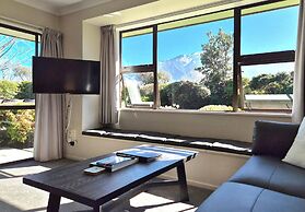 Te Mahuru Retreat