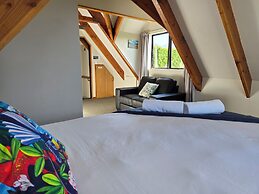 Te Mahuru Retreat