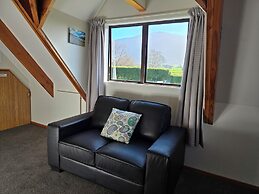 Te Mahuru Retreat