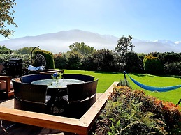 Te Mahuru Retreat
