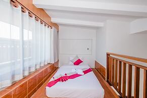 Lanta Ray Bay Hotel